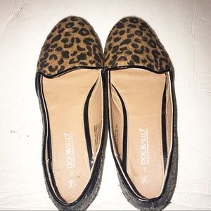 Dooballo black glitter and leopard print flats 7
